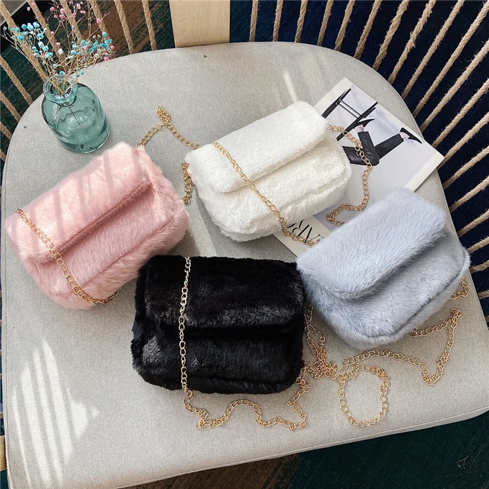 

Сумки через плечо из искусственного меха для женщин, плюшевые кошельки и сумочки на осень и зиму, женская сумка через плечо для телефона, кош...