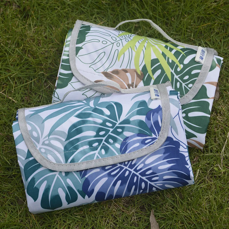 

New Oxford Cloth Picnic Mat Tarpaulin Waterproof Pad Portable Camping Crawl Mat