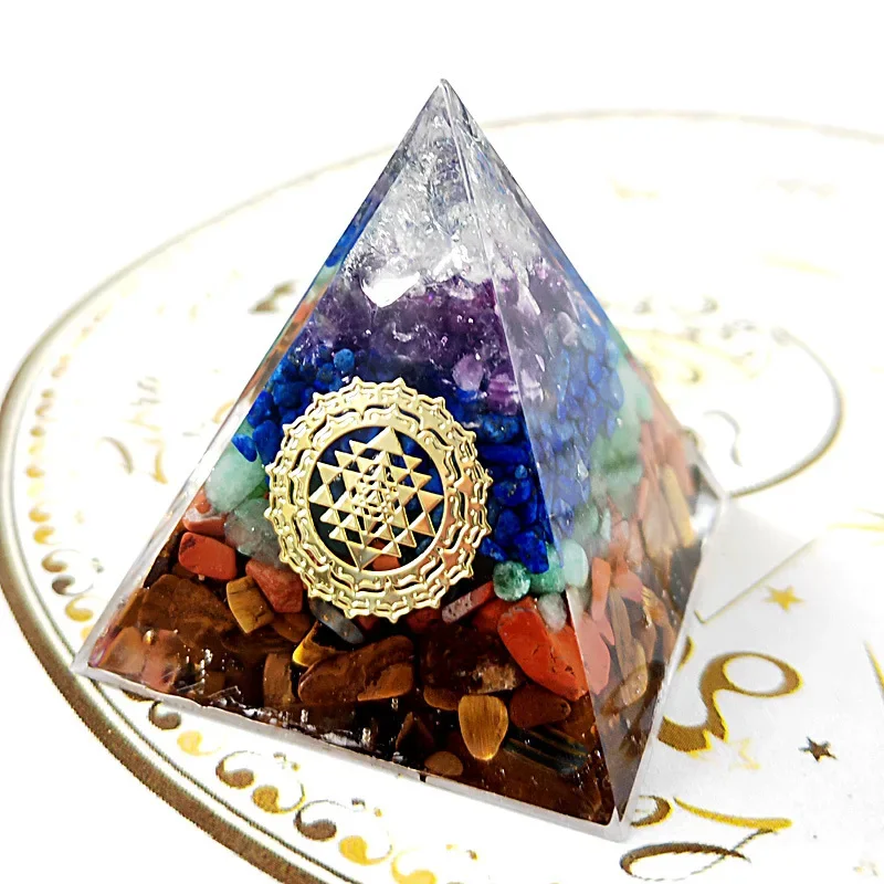 Натуральная Кристаллическая Пирамида Смола Гранат Весна Медь Оген