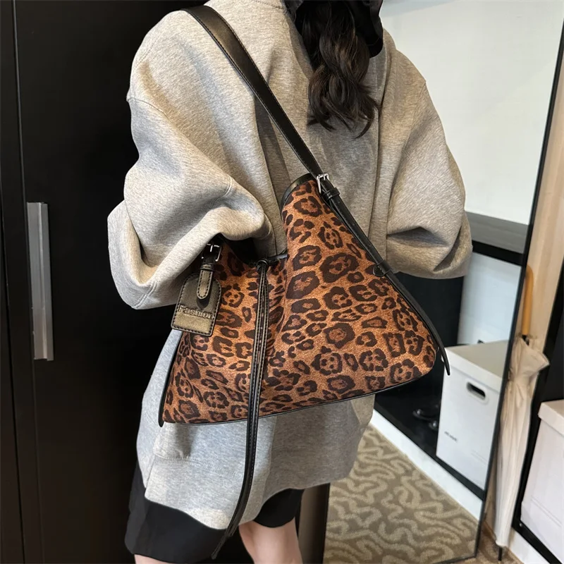 Женская большая вместительная сумка из искусственной кожи повседневная модная