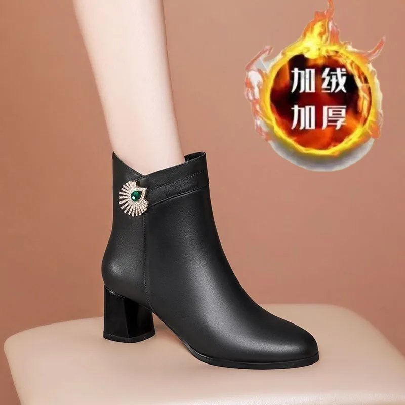 

Женские осенние модные уличные ботинки стразы, цветные металлические женские ботильоны с блестками на высоком каблуке, большие размеры 43