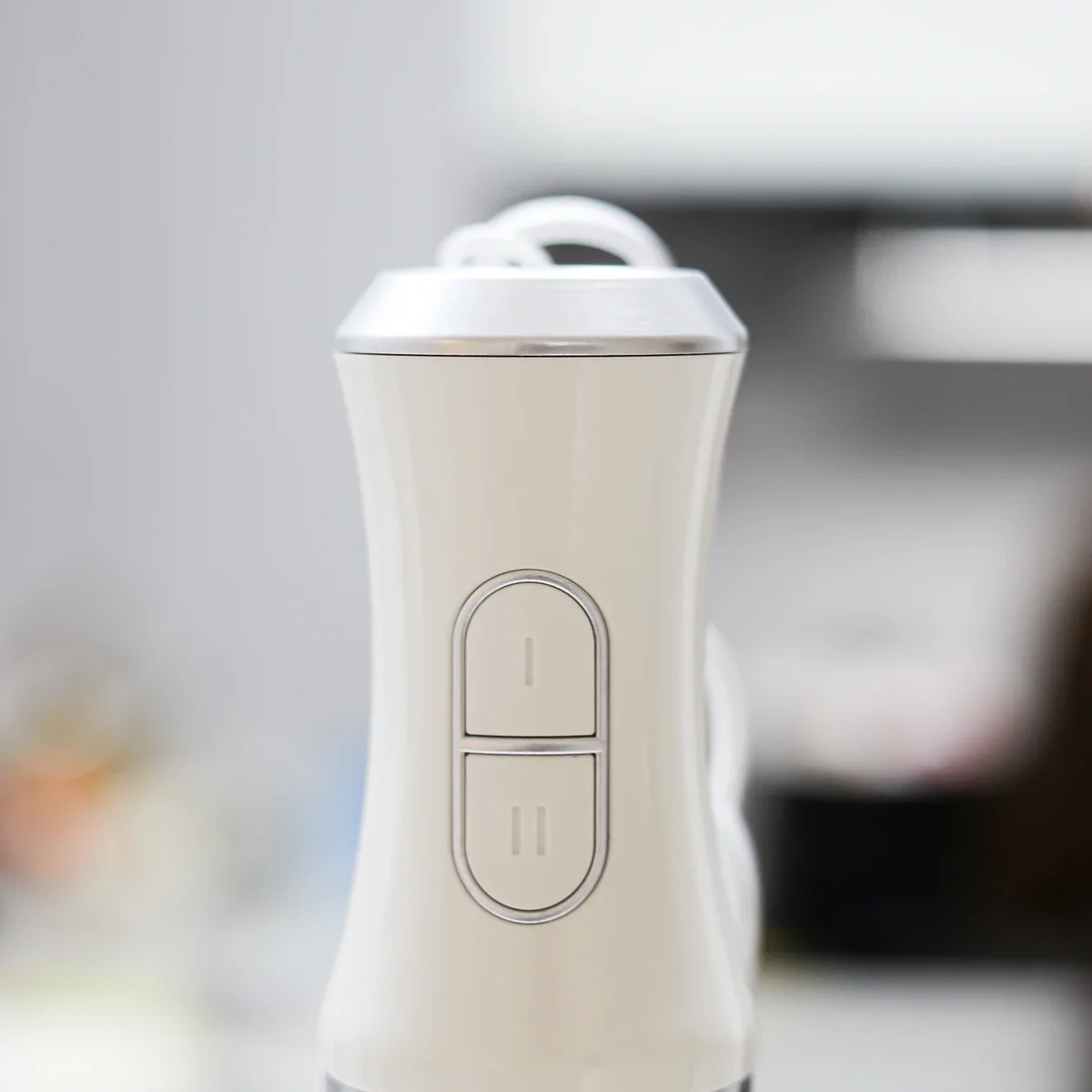 Электрический смеситель с ручкой и ножом для мяса