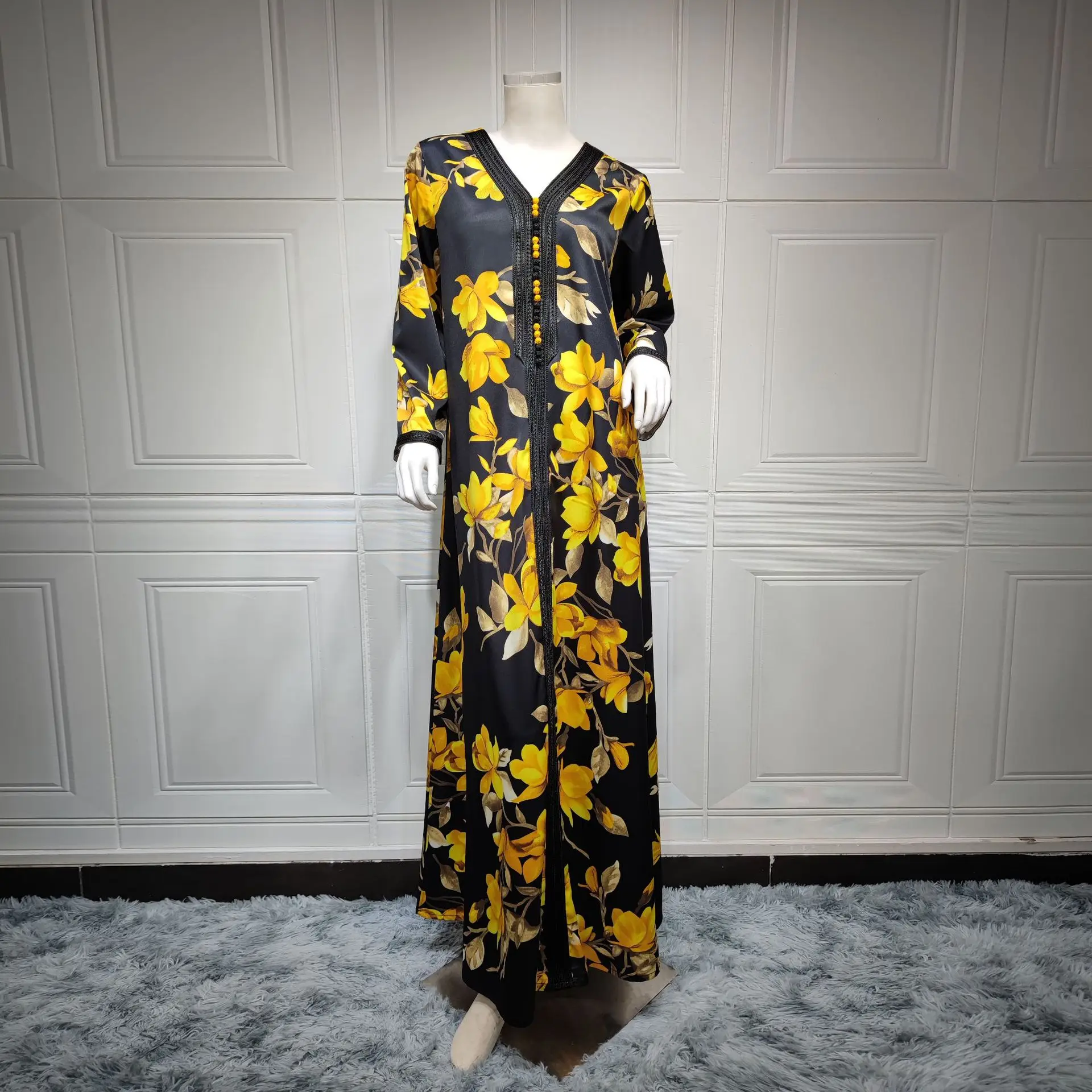 Robe Musulman Fashion Modest Muslim Dress for Women Black Floral Embroidery Arabic Robe Dubai Saudi Vestido Longo Evangelico