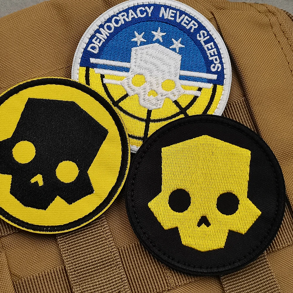 Нашивка с вышивкой в виде черепа Хелла дайвера патч крючком и петлей для