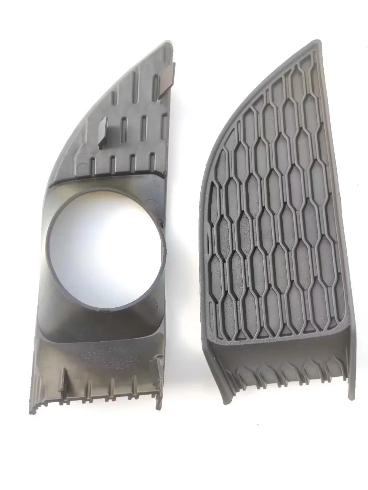 

For 11-14 Dodge Charger Front Bumper Grill Grille Bezel Assembly Left Right Side with ACC Hole 68092614AA 5182372AA