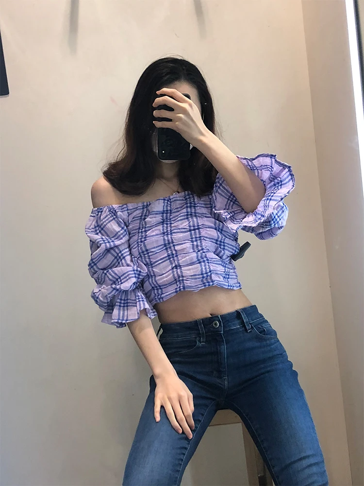 

Новинка лета 2022, женская мода, шикарная элегантная клетчатая короткая рубашка на одно плечо с кружевными рукавами на заказ, повседневный то...