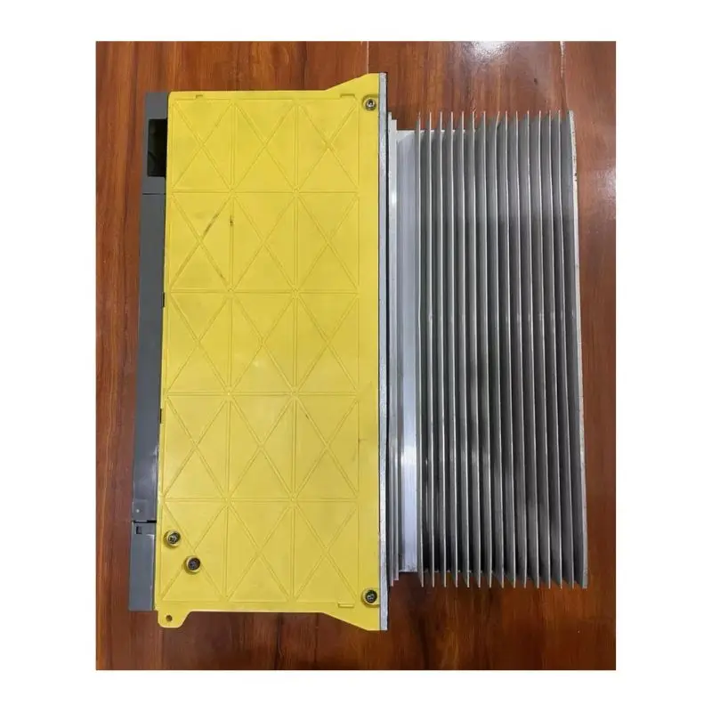 Бывшая в употреблении лампа A06B 6079 H207 сервопривод протестирован