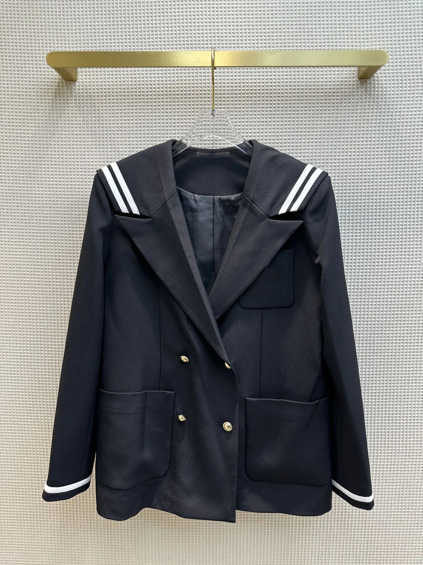 

Военно-морской флот с большими лацканами очень чувствительный и стильный h8182023