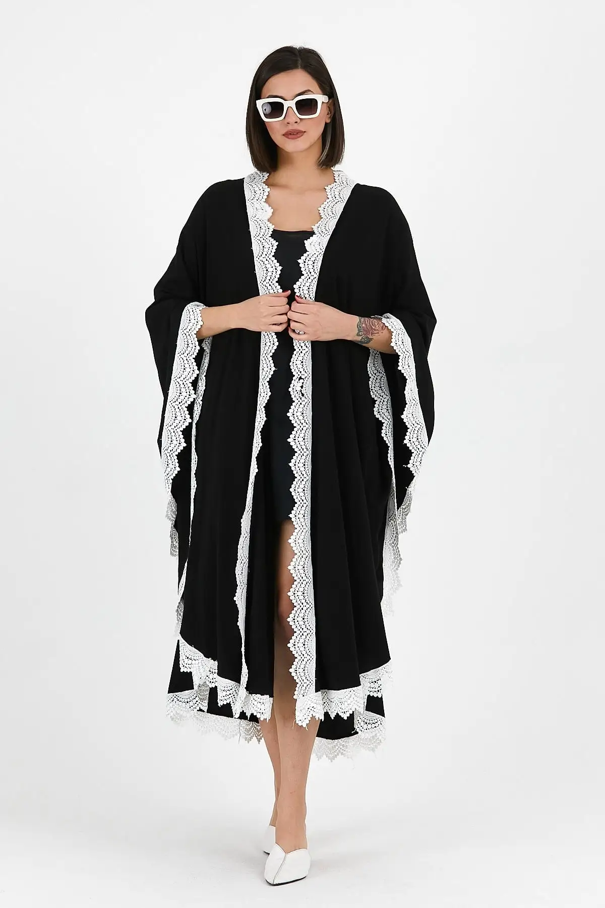 

Women's Kimono Black Lace Detailed Kimono Fashion Bathrobe For Ladies