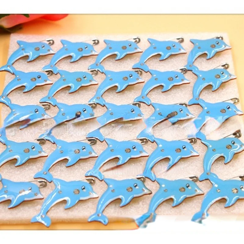 

50pcs LED Flash White Blue Cartoon Dolphin Glowing Battery Brooch Badge Children Day Gifts Boy Girl Wedding Birthday