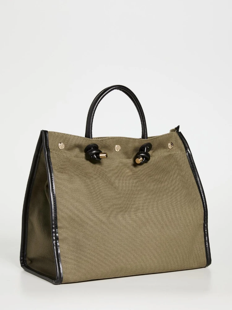 

Женская вместительная квадратная сумка