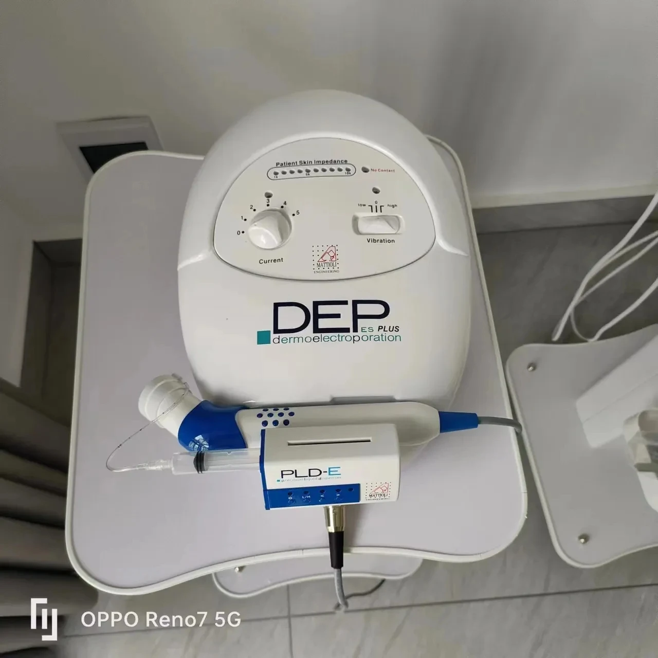 

2023 NewRF Technology Non-invasive Dermo Electro Poration DEEPBA Superconducting DEP Water Light Skin Firming Ion Beauty Machine