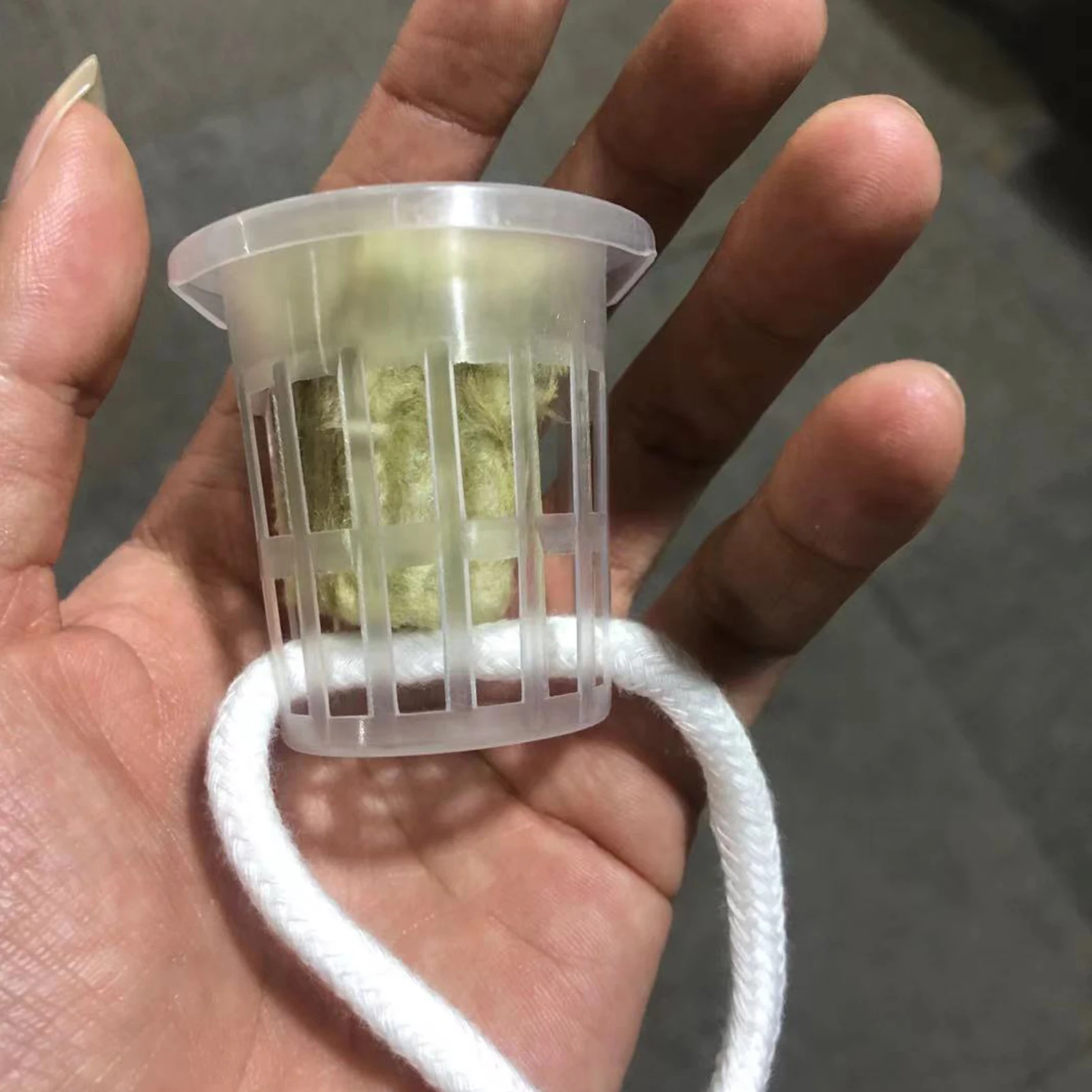 

26pcs Hydroponic Mesh Pot Vegetable Planting Basket Soilless Cultivation Plastic Plant Rooter Cup Aquarium Plant Cultivate Pot