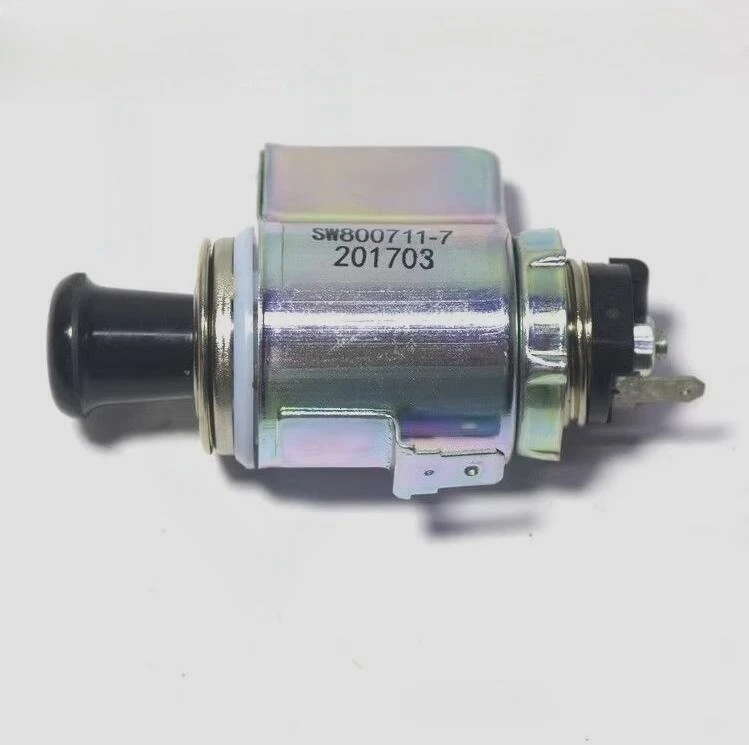 

Прикуриватель PAJERO MR233903