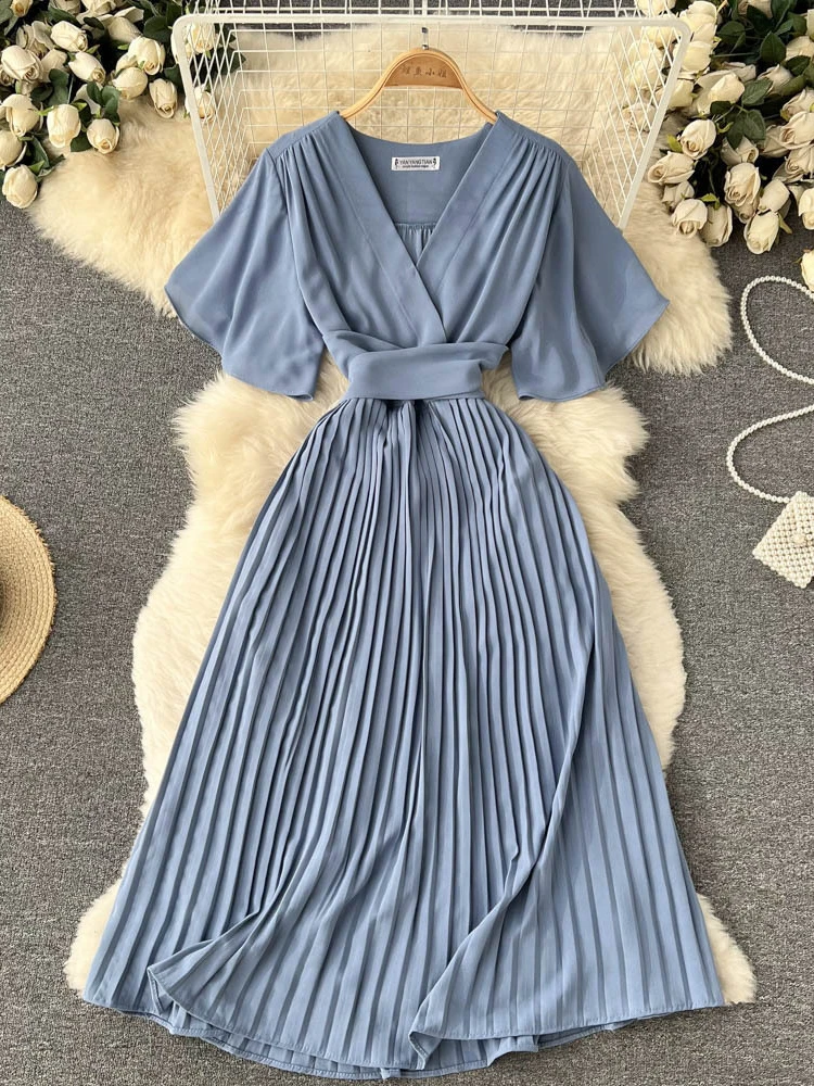 

Fashion Commuter Chiffon Dress Women 2023 Summer Breathable V-neck Short-sleeve Dresses Women Simple Solid Color Pleated Dress