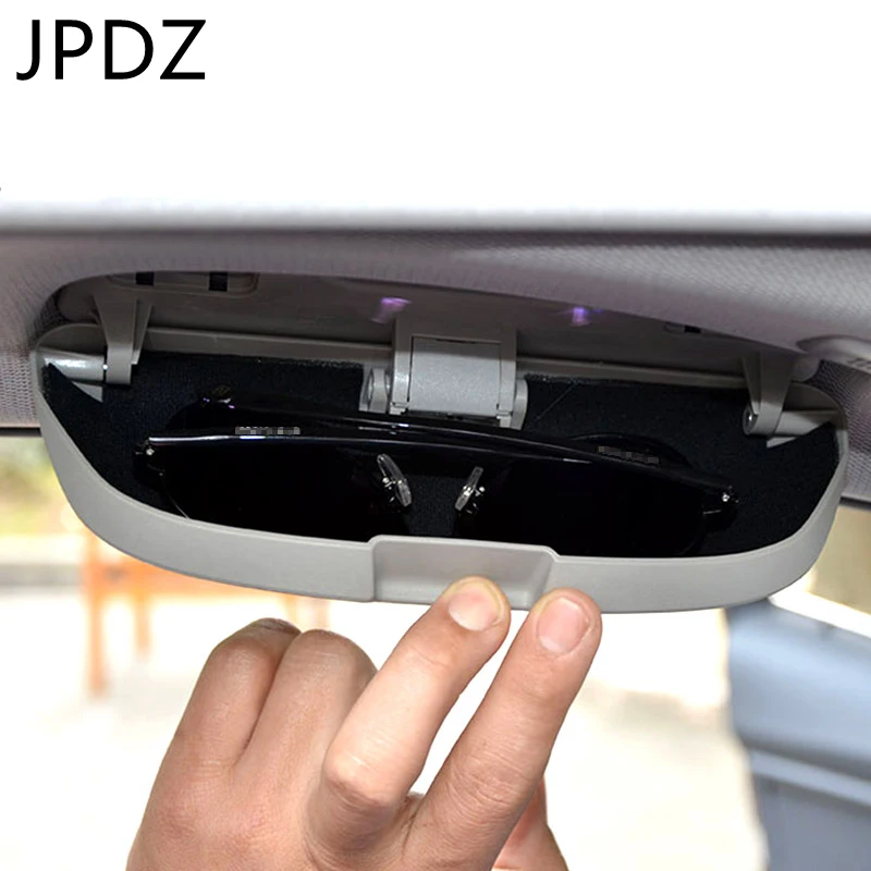 

Car Sunglasses Holder Glasses Case Storage Box Accessories For BMW 1 2 3 4 5 7 Series F30 F10 F15 F34 F07 X1 X3 X4 X5 X6 Styling