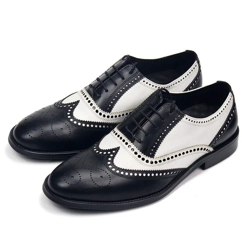 2025 Черно-белые туфли из коровьей кожи в британском стиле Brock резные оксфорды