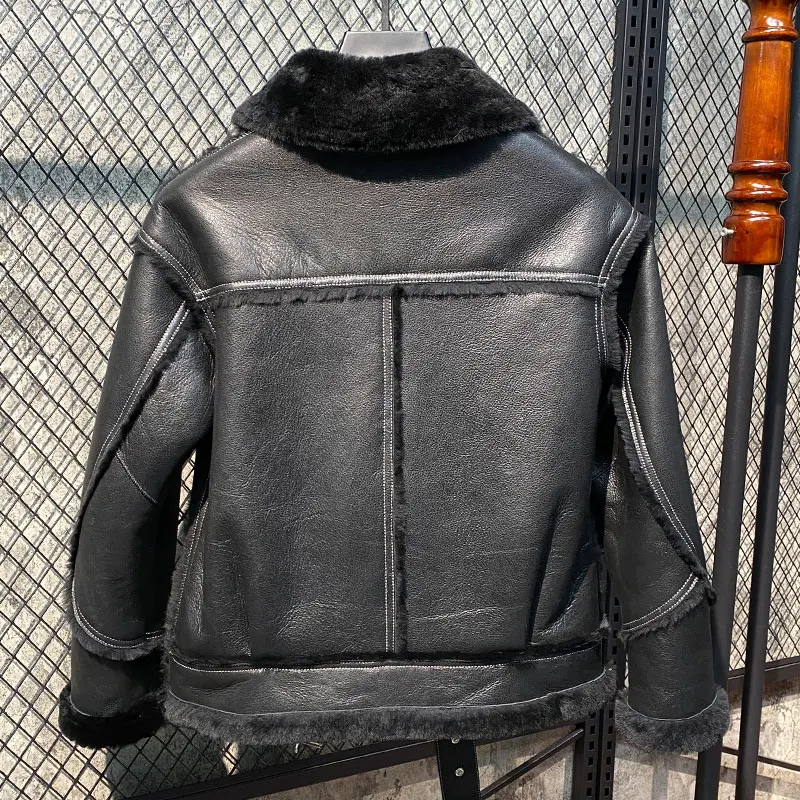 Женская куртка из натурального меха