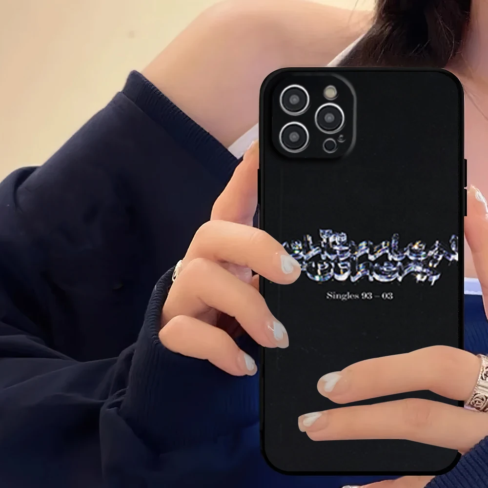 Чехол для телефона Band The C-Chemical B-Brothers с кнопкой iPhone 16 11 12 13 14 15 Pro Max Plus черный мягкий