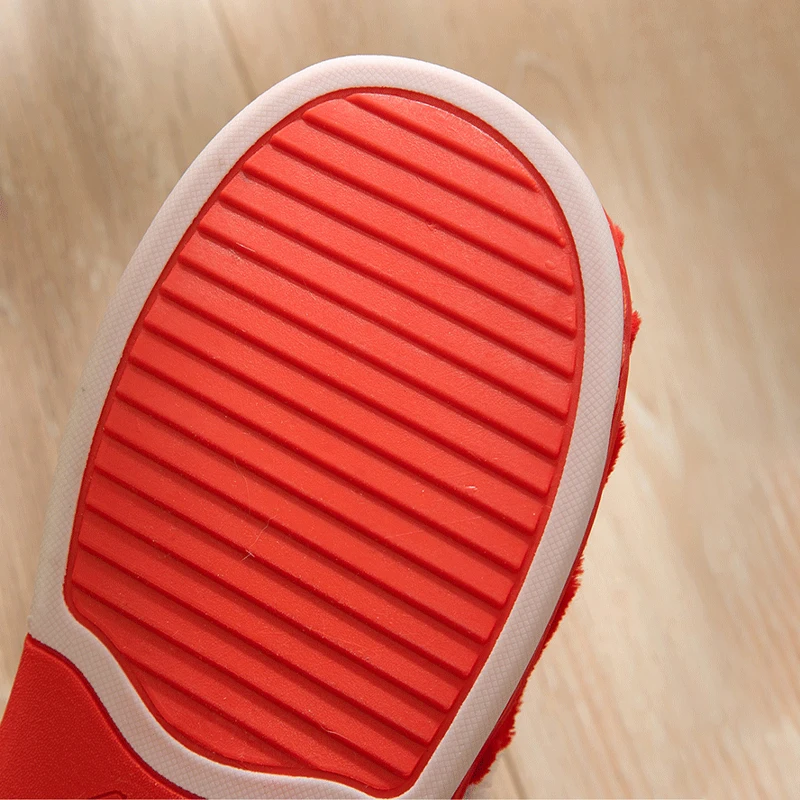 Cotton Slippers Female Winter Home Indoor Anti-skid Cute Plush Home Couple Warm Cotton Slippers Women's Sandals Summer 2022 Shoe