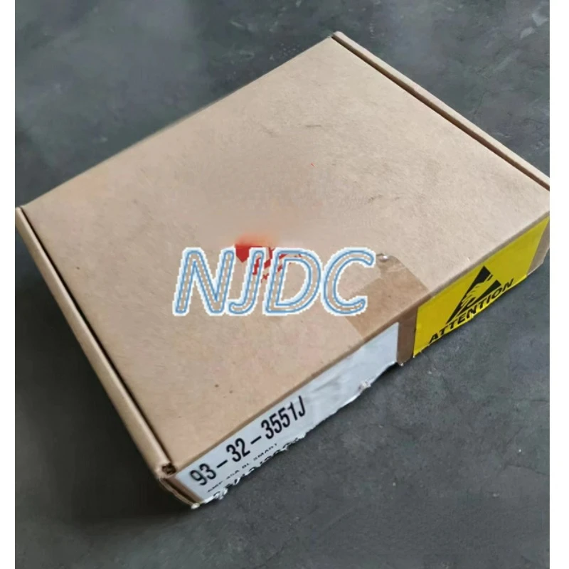 

Привод усилителя HAAS AMP45A 93-32-3551J, сервопривод для усилителя HAAS AMP45A 93-32-3551J, электрический шкаф