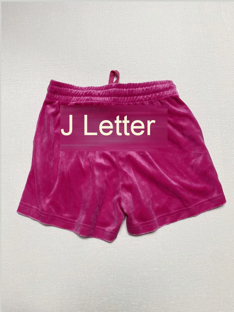 Бархатные спортивные шорты