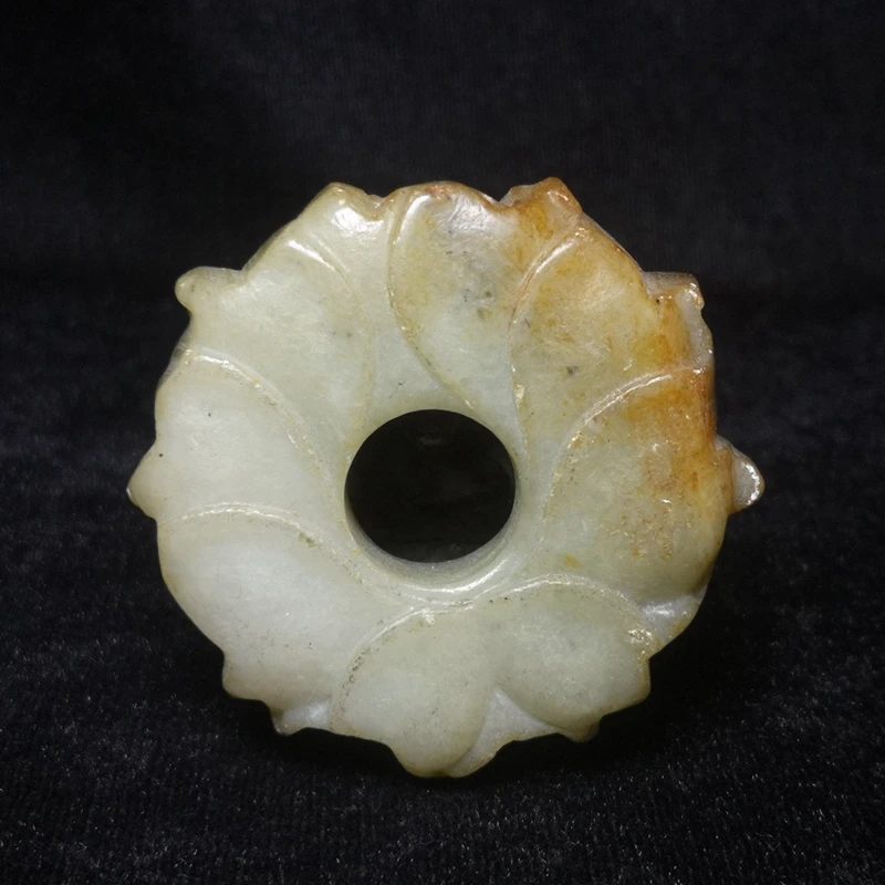 

Old Chinese Jade Hand Carved Lucky lotus Flower Statue Pendant Gift Collection