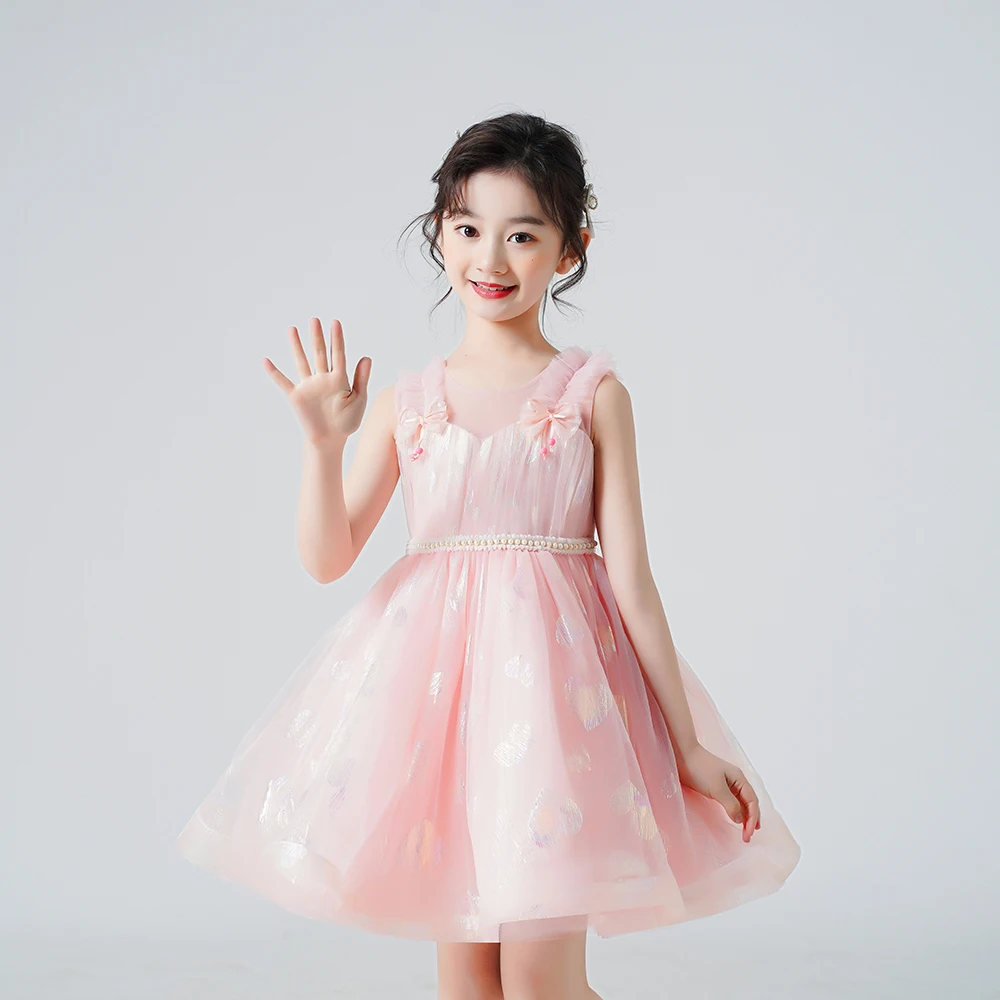 Детское платье-пачка без рукавов с жемчугом |