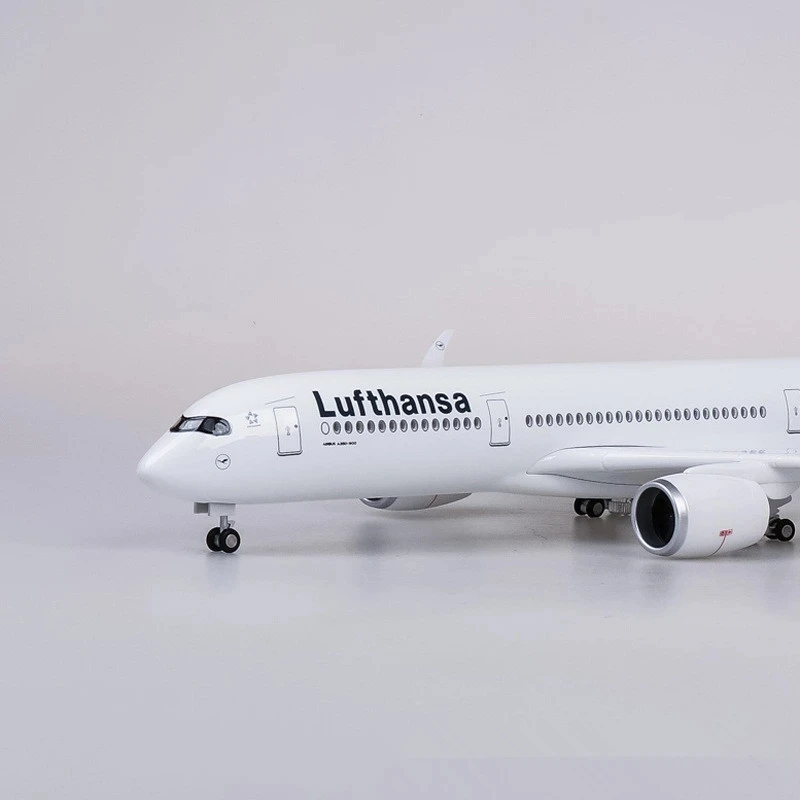 Масштаб 1/142 47 см модель самолета Airbus A350 Lufthansa Airways с фарами и колесами литая под