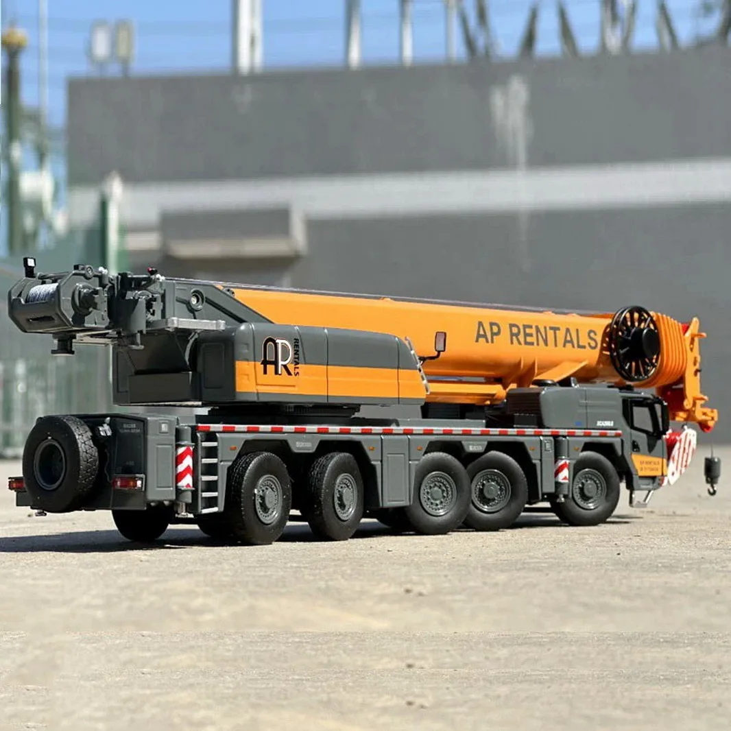 Коллекционная модель вездеходного крана XCMG XCA200L8 масштаба 1/50 коллекционная