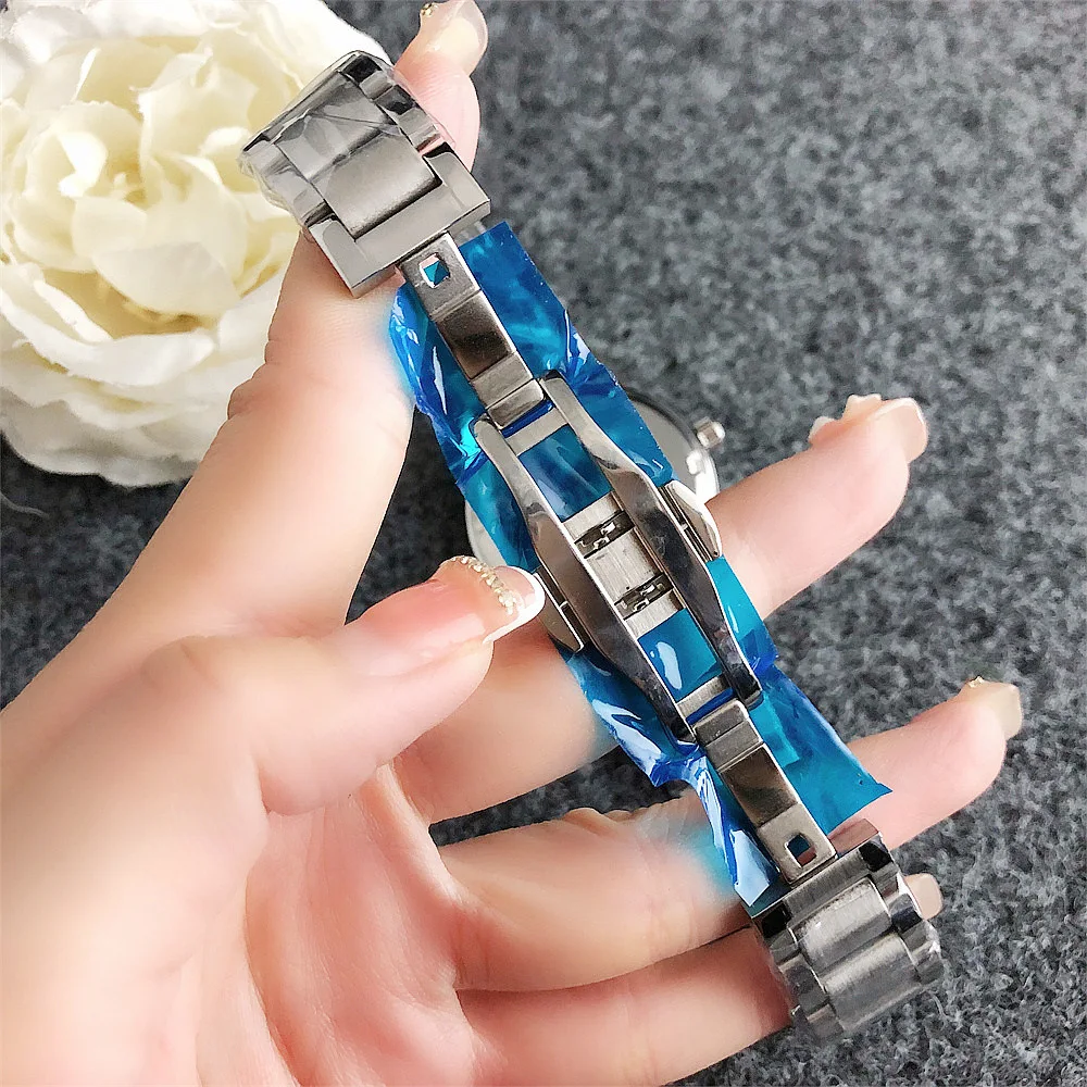 2023 Popular large dial Europe and America fashion new women's watch steel belt brick fashion watch