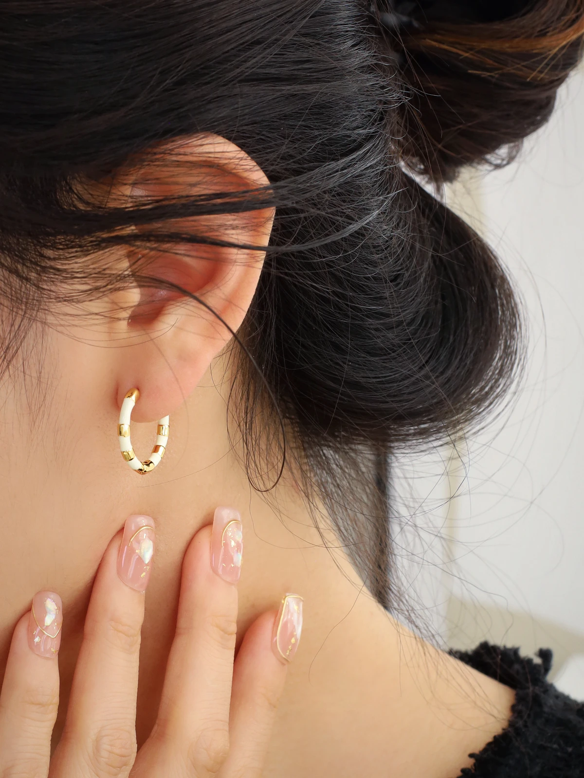 [Новинка осени и зимы] Простые элегантные серьги C-образной формы с глазурью