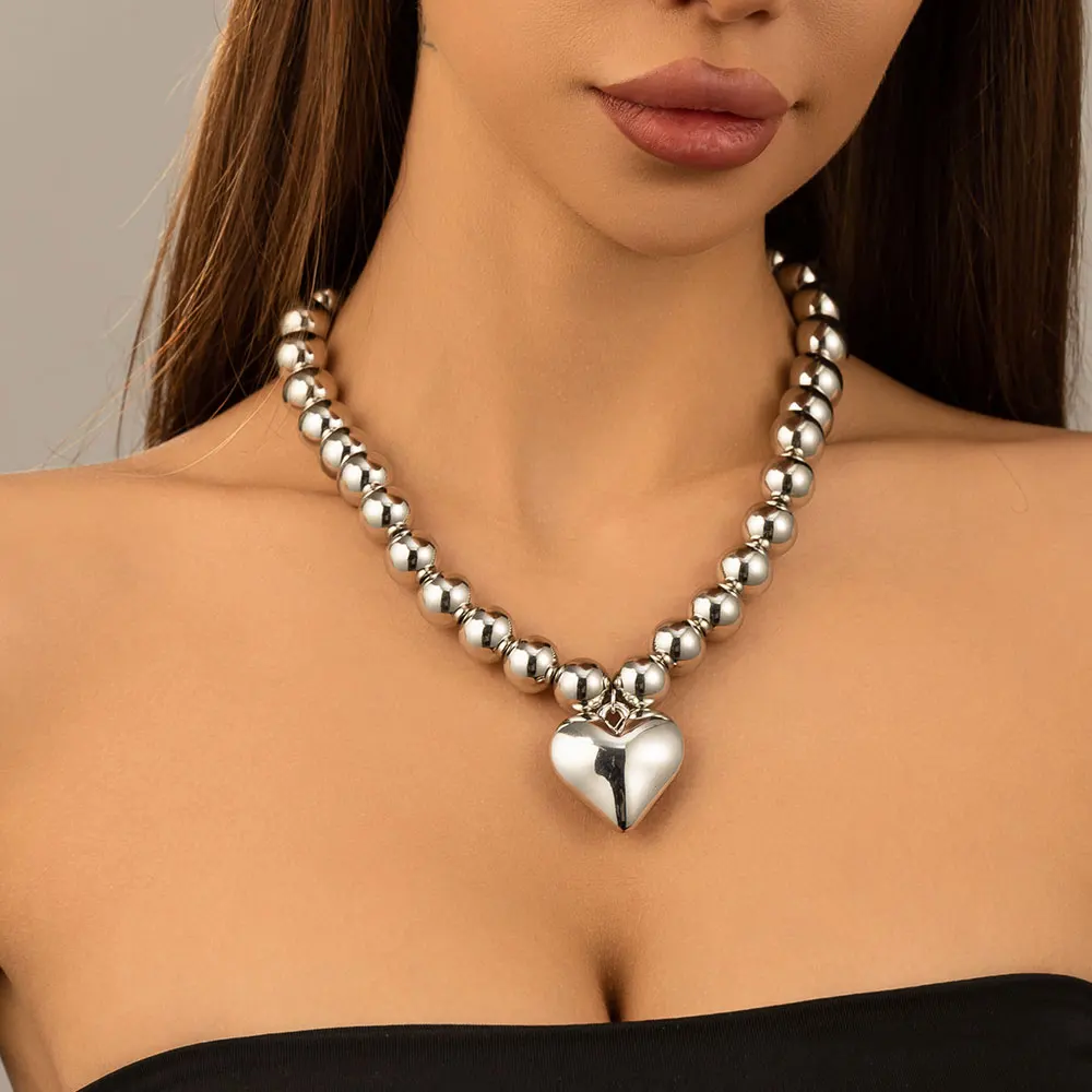 Женская цепочка с подвеской в виде сердца жемчугом