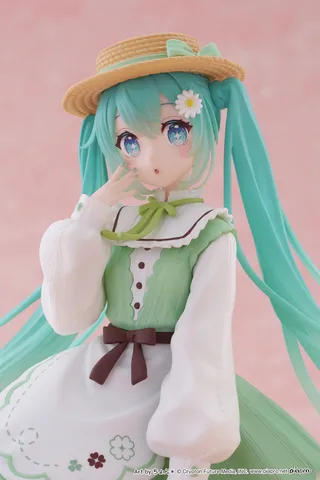 Фигурка TAITO Хацунэ Мику