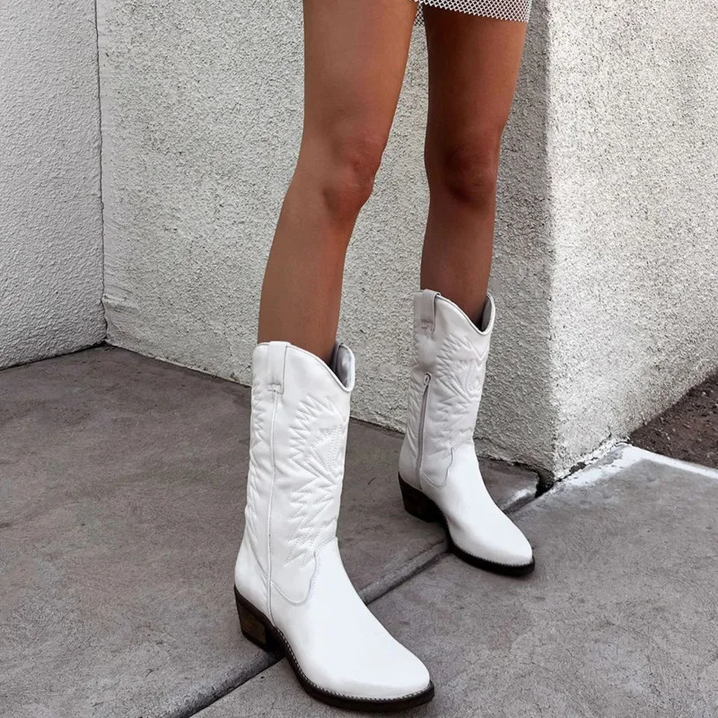 2022 Women Autumn Fashion Embroidered Western Female Boots Red White Mid Calf Cowgirl Boots Knight Boots Lagrge Lady Shoes