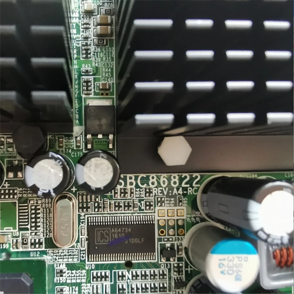 Для материнской платы промышленного управления ITX SBC86822 Rev: A4-RC