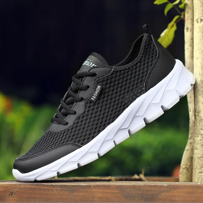 

2020 New Summer Men Shoes Breathable Lightweight Cheap Mesh Men Casual Shoes Beach Water Shoes Summer Sneakers Men Plus Size