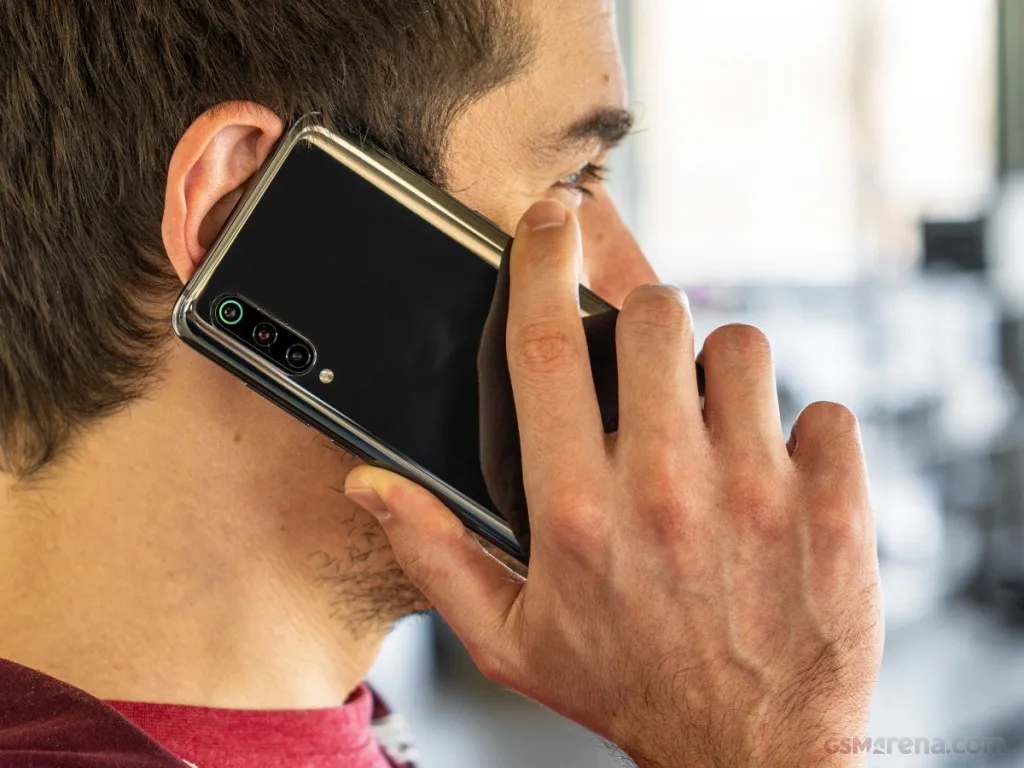 Xiaomi 9 Smartphone 6.39 inches 3300amh battery Cell Phones Android Cellphone Dual Camera Mobile phone