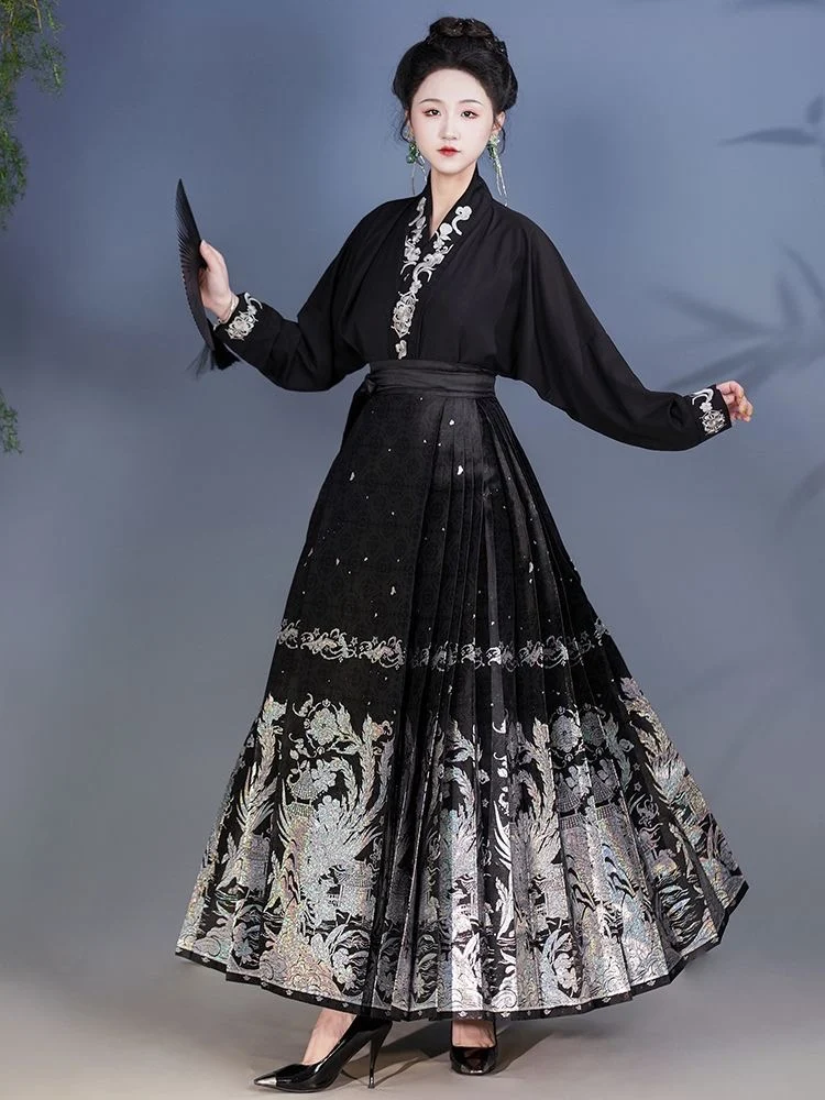 Зимняя женская ханьская китайская одежда в национальном стиле Мин имитация