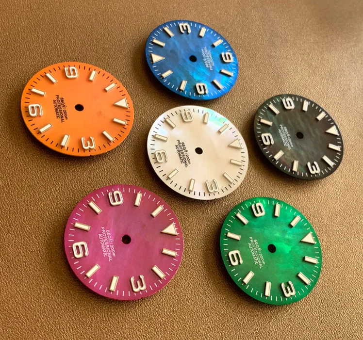 

New 28.5mm Green Luminous 369 Shell Single Date with S Logo for NH35/36 Movement