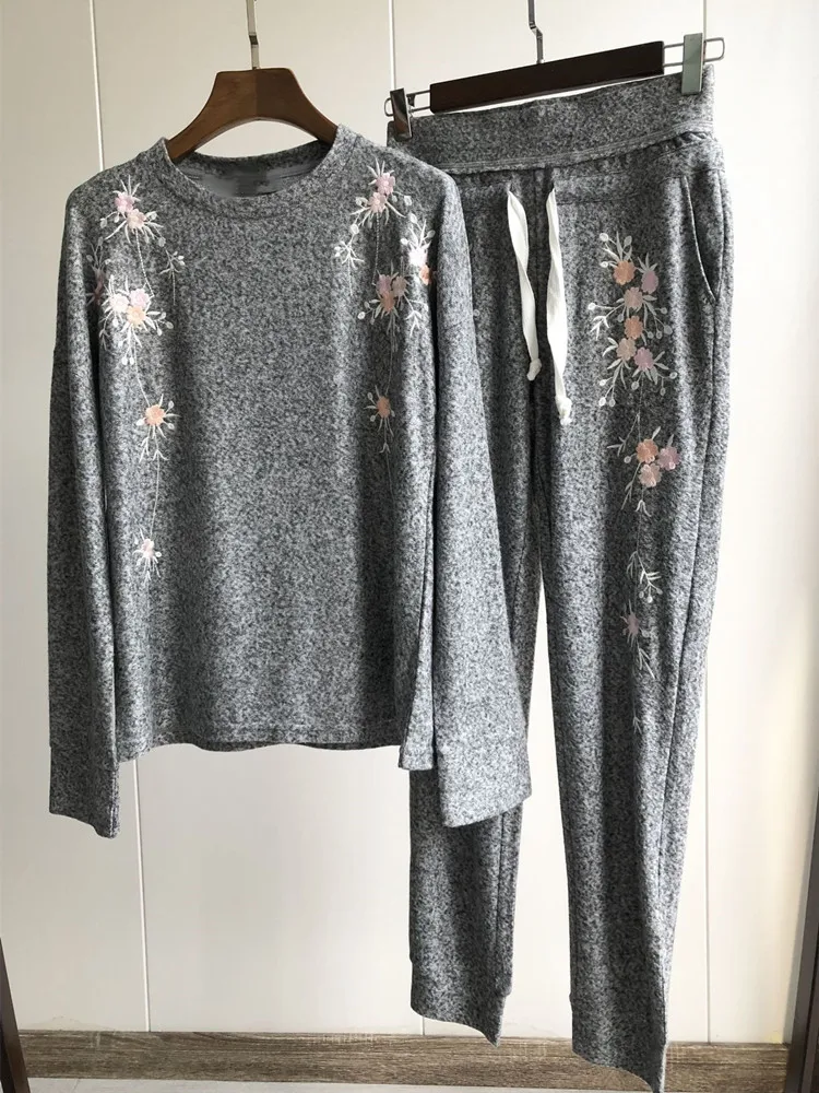 

Серый свитшот с цветочной вышивкой, Женский Повседневный Топ с длинным рукавом, свободные женские пуловеры с круглым вырезом, весна 2022