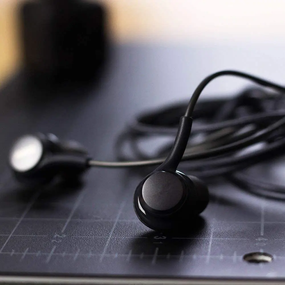 

Проводные наушники-вкладыши USB Type-C с микрофоном и регулировкой громкости
