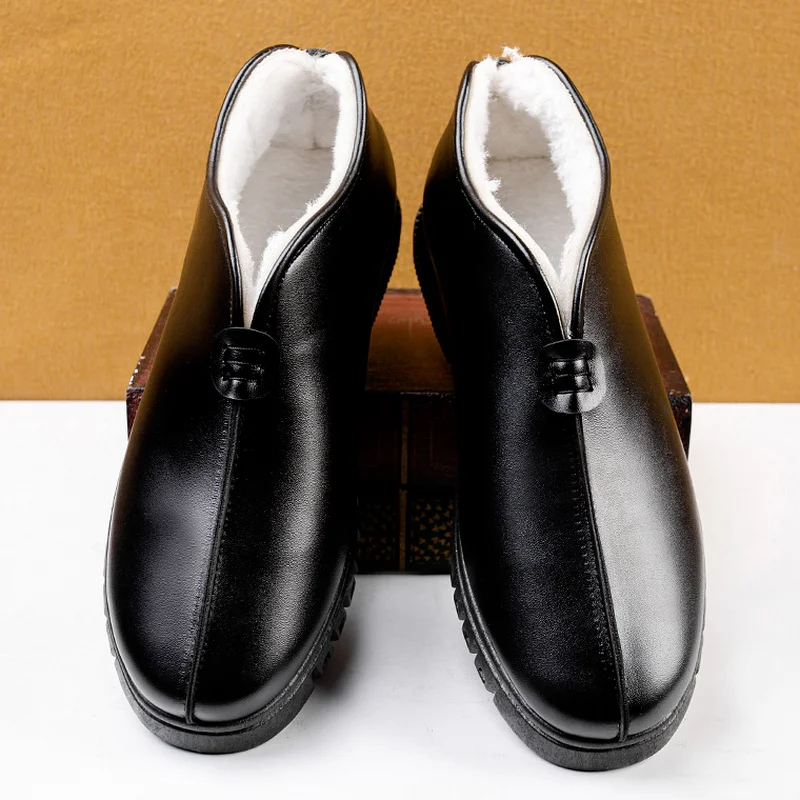 

Мужские кожаные туфли больших размеров, теплая и бархатная обувь на толстой подошве, нескользящая износостойкая уличная спортивная обувь д...