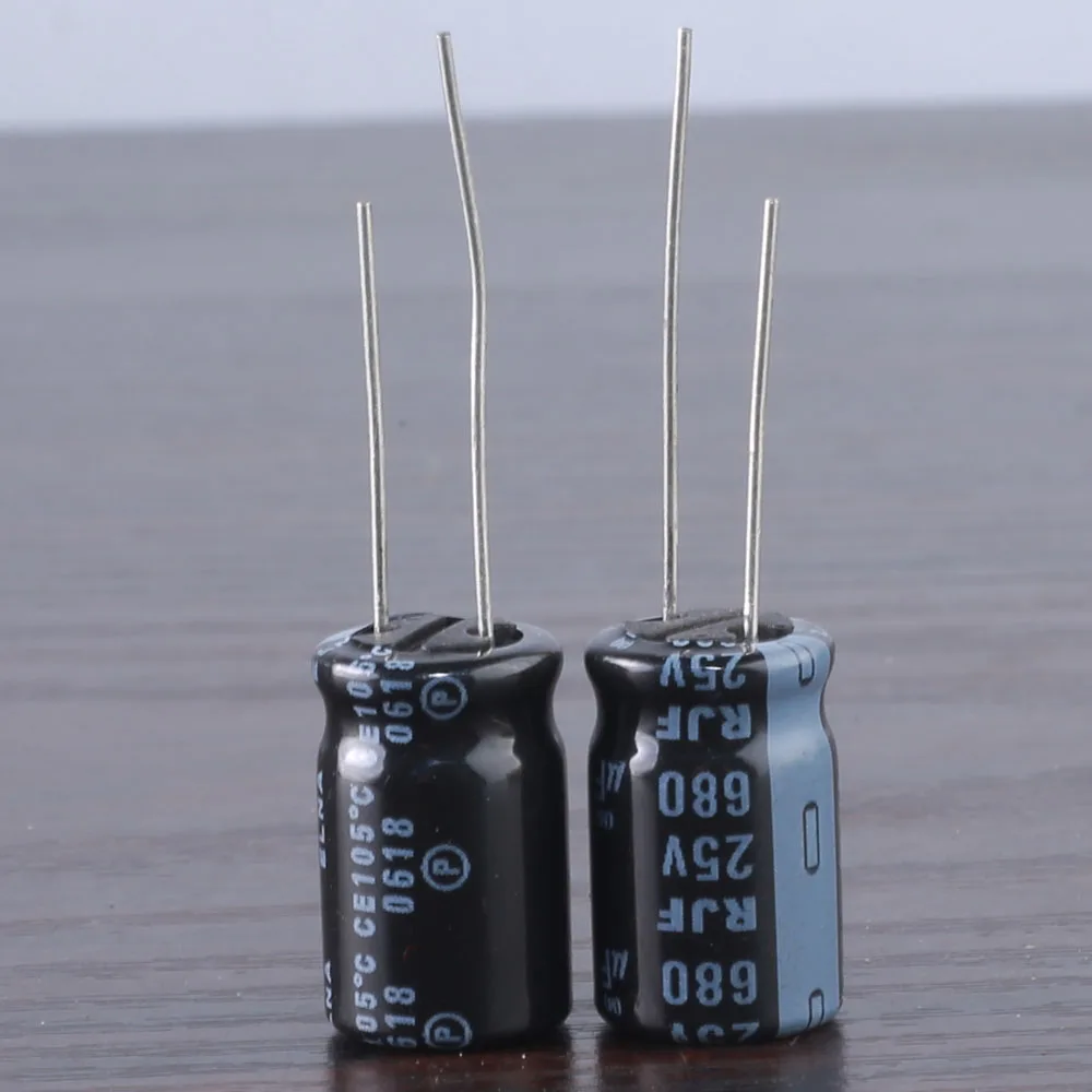 Конденсатор 330. Конденсатор 1 мкф 100 в. Конденсатор 105. Неполярный конденсатор 10 мкф 100в. Конденсатор 105.