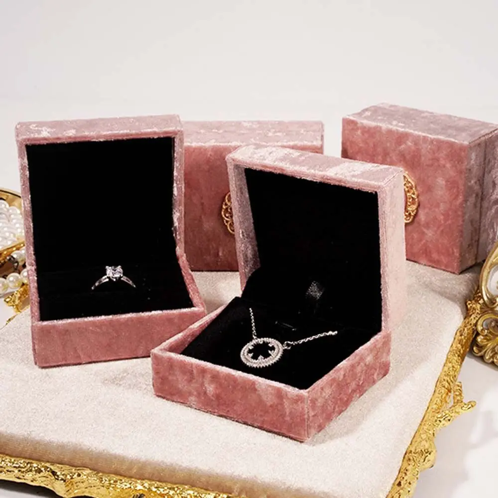 Vintage Pink Velvet Ring Box Pendant Necklace Box High End Jewelry Display Storage Packaging Gift Box Wholesale Bulk