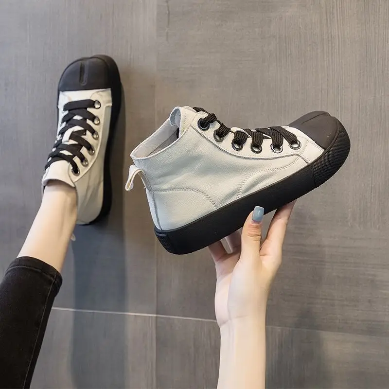 

Leather White Shoes Female Split-toed Lace-up Shoes Spring Autumn High-top Sneakers Flat Bottom Square Toe Casual Shoes E348