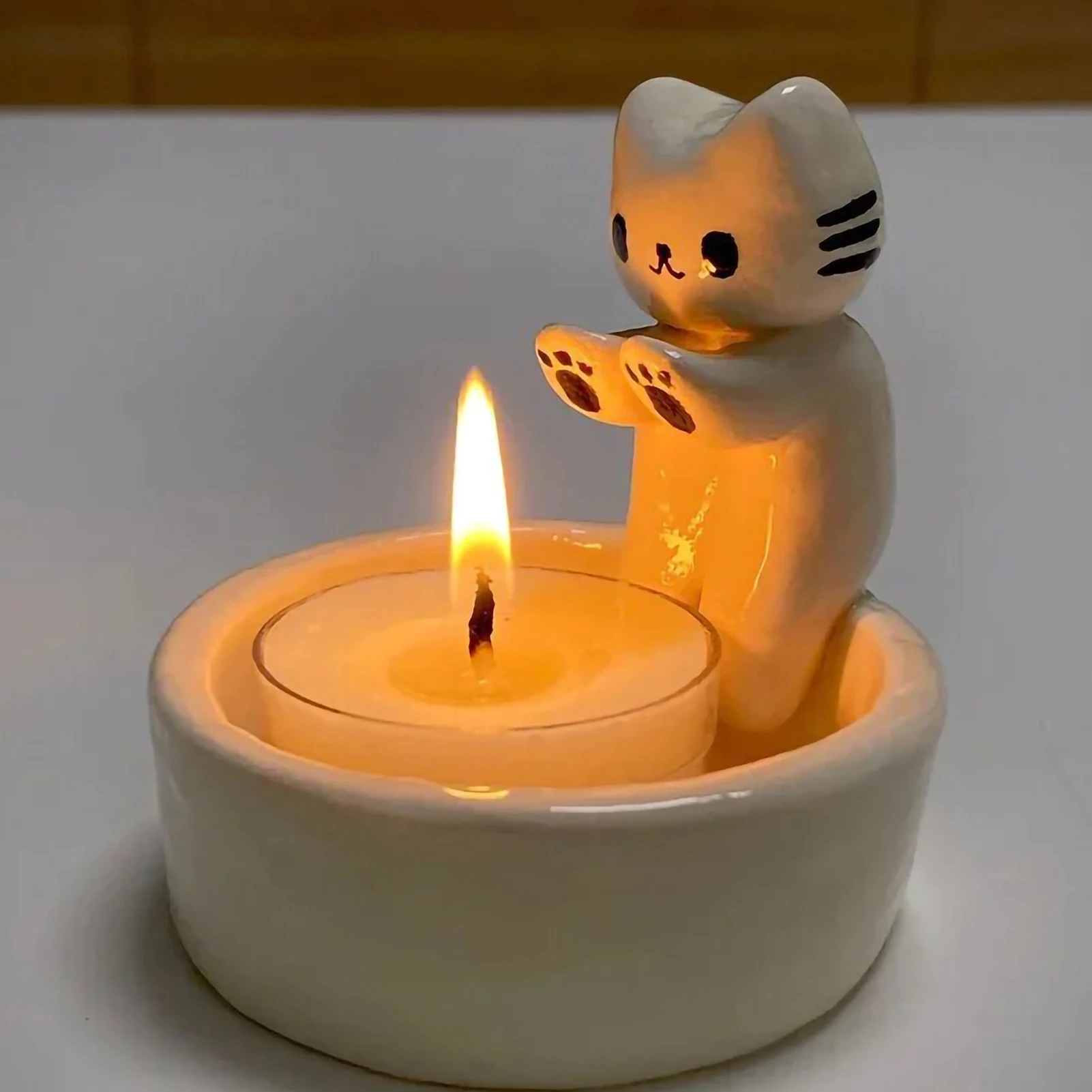 Подсвечник с котенком