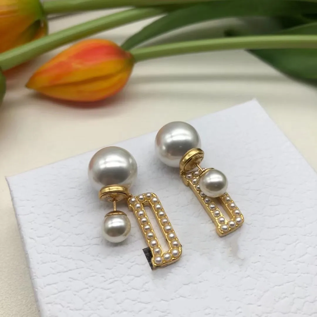

European and American new pearl earrings