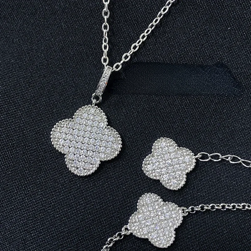 MDLFES Moissan Diamond Style Versa Seiko Полный бриллиант Четырехлистный цветок Ожерелье Серьги с