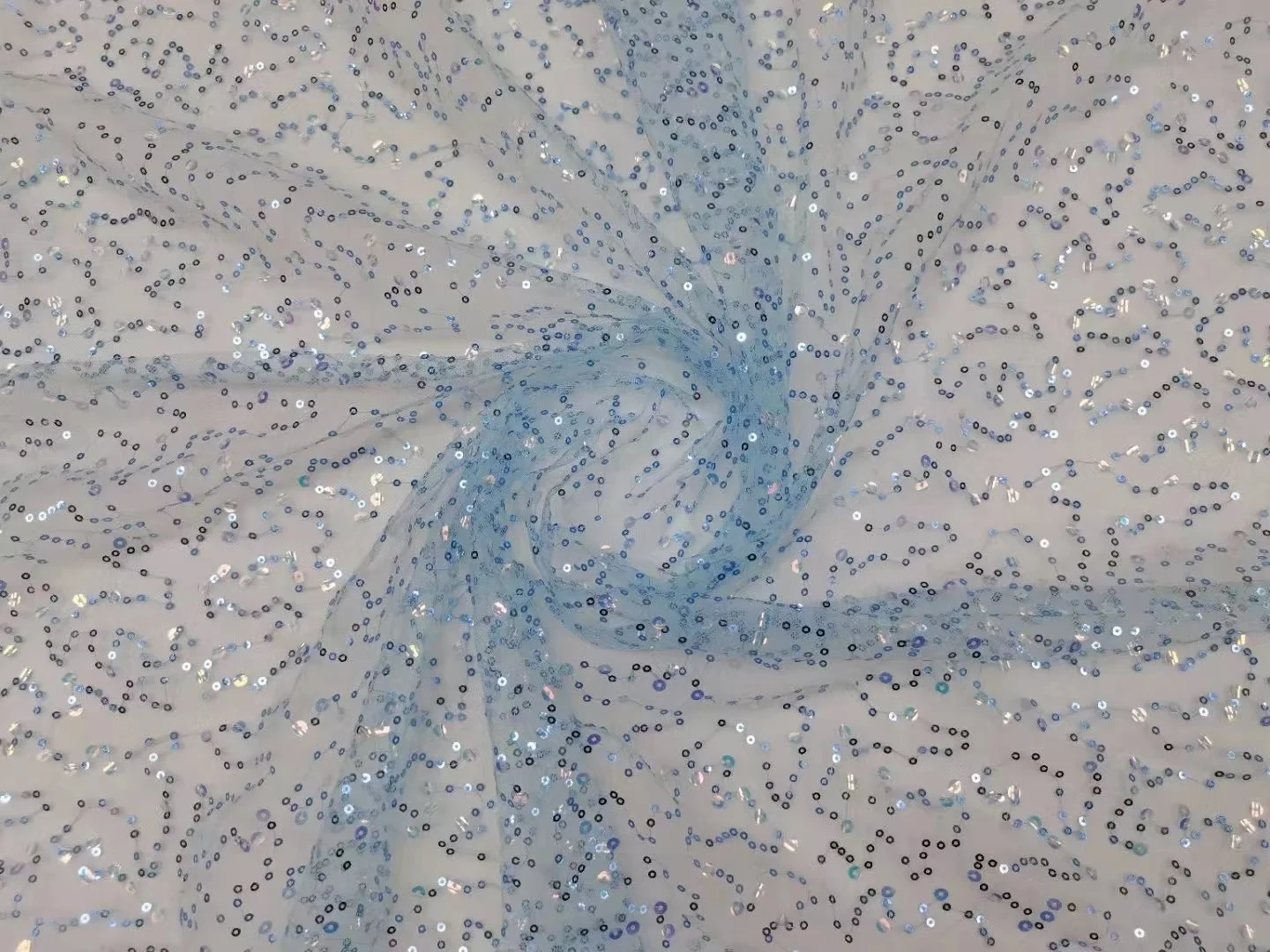 

African Bridal Fabric Tulle Lace Fabric High Quality Lace Material French Nigerian Luxury Sequins Lace Fabric For Wedding Sewing